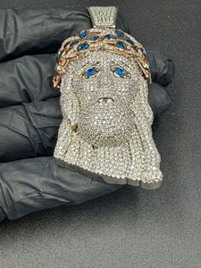 Pendentif Visage de Jésus en Argent 925 avec Moissanite, Cristal et Strass, Breloque Couronne Religieuse, Cadeau Unisexe, Bijou en Alliage - Product Image 5