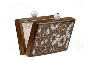 Pochette en bois perlé Aurelle, mosaïque MOP, faite à la main, de qualité supérieure, pour mariées, invitées de mariage, soirées et événements élégants - Product Image 2