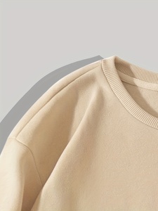 เสื้อฮู้ดดี้พิมพ์ลายแฟชั่นผู้ชาย ผ้าฝ้าย 100% 450 กรัม เสื้อสเวตเชิ้ตคอกลม พร้อมโลโก้แบบกำหนดเอง เสื้อสเวตเชิ้ตผ้าฝ้ายเรียบสำหรับผู้ชาย - Product Image 4