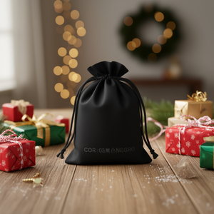 Sac cadeau Ilan 10x15 cm noir avec cordon pour cadeaux - Product Image 3