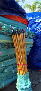 ด้ามไม้กวาดยูคาลิปตัสหุ้มพีวีซีจากผู้ผลิต ลายไม้พร้อมโลโก้ - Product Image 2