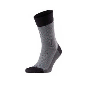 Calcetines con patrón de espiga gris y ribete negro con refuerzo en los dedos - Product Image 2
