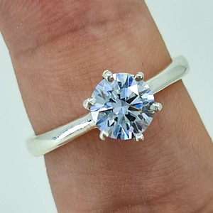 Anillo redondo de topacio azul, plata de ley 925, regalo de joyería para ella, engaste de garras, joyería de topacio azul hecha a mano, piedra de nacimiento de diciembre - Product Image 6