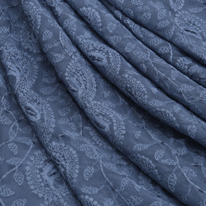 Tissu brodé Schiffli, tissu en dentelle brodée, tissu en maille, tissu en filet pour la confection de vêtements, approvisionnement haut de gamme pour les grands acheteurs de mode. - Product Image 6