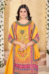 Ensemble Plazo et Dupatta en Soie Tissée 100% Luxe 2026, Coupe Ample au Genou, Lavable, Manches Courtes, Col Rond, Brodé, Été - Product Image 4