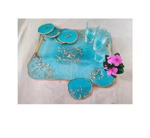 Plateau de service en résine fait main de haute qualité, personnalisable, pour la décoration de la maison, du salon et comme cadeau de bienvenue - Product Image 1