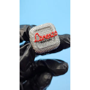 Anillo Redondo de Plata de Ley 925 con Diamante Moissanita, Tono Dorado, Joyería de Lujo con Incrustaciones de Diamantes para Compradores Mayoristas - Product Image 1