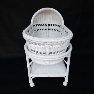 Cuna de Mimbre Hecha a Mano para Bebé, Cuna de Ratán Sostenible con Ruedas y Estante, Muebles Modernos de Estilo Boho para Recién Nacidos - Product Image 3
