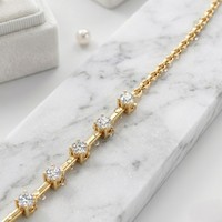 Collier à pendentif diamant rond serti de griffes 2.30CTW