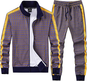 Conjunto Deportivo de Diseño para Hombre con Estampado Azul Marino y Dorado – Conjunto Atlético de Lujo de Dos Piezas Premium - Product Image 3