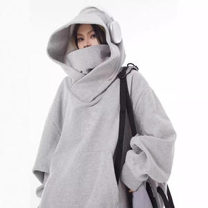 Survêtements personnalisés pour femmes, grammage lourd 500 GSM 350 GSM, en molleton polyester/coton, avec broderie, comprenant un sweat à capuche oversize et un short - Product Image 5