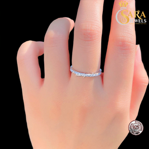 Anillo de Eternidad Chapado en Plata 925 para Mujer, Marca Sara Jewels, con Circonitas Cúbicas Creadas en Laboratorio, Engaste Pavé, Estilo Clásico - Product Image 1