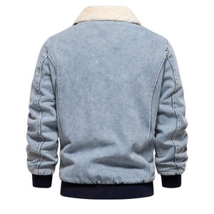 บริการ OEM เสื้อแจ็คเก็ตยีนส์สีน้ำเงินสำหรับผู้ชาย ดีไซน์ทันสมัย แต่งขนเฟอร์ ซิปหน้า ปลายแขนยางยืด ผลิตจากผ้าฝ้าย สไตล์สตรีทแวร์ - Product Image 3