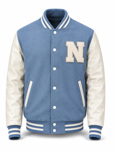 Veste universitaire unisexe bleue avec manches en cuir blanc, logo N brodé, patchwork, streetwear éco-responsable, col rabattu, coupe classique - Product Image 1