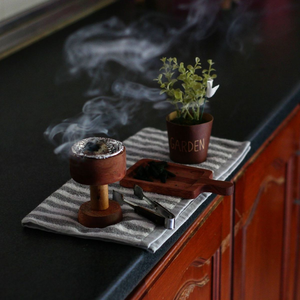 Quemador de incienso de madera de lujo con tapa de latón, hecho a mano, quemador de bakhoor de estilo medioriental para el hogar, la oficina, la oración y como regalo. - Product Image 6