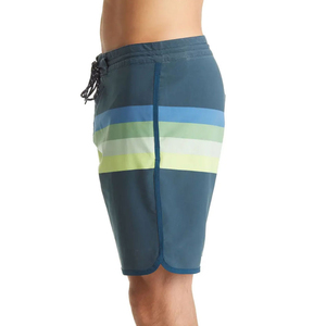 Shorts de bain pour hommes personnalisés, motif rayé, imperméables, couleur rouge, vêtements de plage respirants, mode personnalisée - Product Image 3