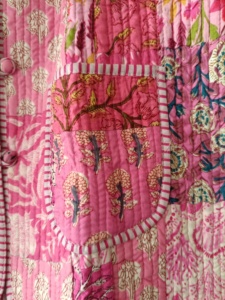 Veste courte en patchwork de coton |   Manteau bohème vintage fait main, léger et doux, idéal pour les festivals - Product Image 5