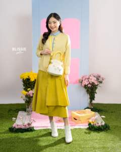 Sac seau mini tendance pour femme avec fermeture éclair, sac à bandoulière premium en tissu froissé avec sangle réglable pour le shopping et les activités de plein air - Product Image 2