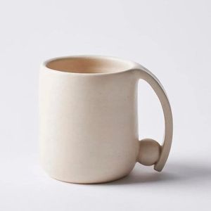 Taza de Cerámica de Moda - Diseño Clásico, Apta para Lavavajillas y Microondas, Ligera, Reutilizable, Sostenible - Regalo para Toda Ocasión - Product Image 3