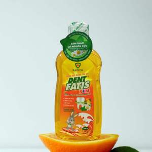 เด็นท์แฟติส พรีเมี่ยม น้ำยาบ้วนปากสมุนไพรสำหรับเด็ก รสส้ม ปลอดภัย อ่อนโยน ปราศจากแอลกอฮอล์ ลมหายใจหอมสดชื่น ดูแลช่องปากทุกวัน ขนาดปกติ รับผลิตแบบ OEM ODM - Product Image 2