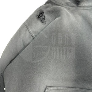 Sudadera con Capucha Gris, Efecto Desgastado, 340 GSM, Unisex, Felpa Francesa / Tejido de Bucle Peinado, Cepillado, Sanforizado, Ecológico, para Invierno - Product Image 3