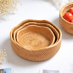 Ensemble de 3 plateaux de service ronds en rotin naturel tissé à la main, 20, 23, 28 cm, paniers de rangement pour fruits et pain pour la table de cuisine - Product Image 1