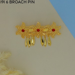 Broche chapado en oro de estilo francés tradicional MIJ, broche étnico de diseñador, broche para mujer, para bodas, broche de estilo árabe pesado. - Product Image 4
