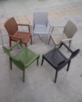 Fauteuil pivotant empilable moderne gris ardoise perforé avec accoudoirs commandants |   Siège de laboratoire en polypropylène toutes saisons, qualité commerciale supérieure