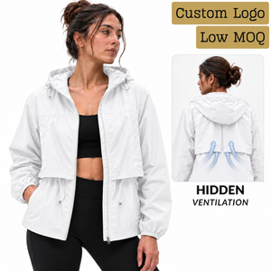 Veste coupe-vent légère pour femme, style court à capuche avec panneau arrière en maille respirante dissimulée - Product Image 1