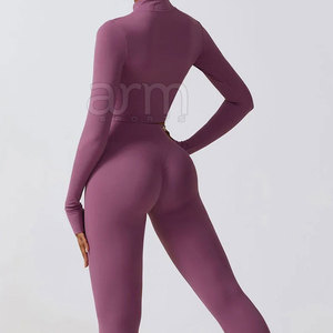 Conjunto de Yoga de 3 Piezas para Mujer de la Mejor Calidad, Hecho a Medida, Resistente - Product Image 4
