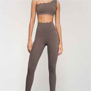 Sportswear Seamless Yoga Set Breathable and Comfortable High Stretch High Quality Seamless Women Yoga Set Women Yoga Wears Set - Product Image 3