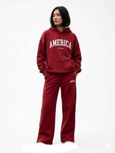 Conjunto Deportivo de 2 Piezas para Mujer, Sudadera con Capucha y Pantalones Deportivos, Corte Holgado Informal para Todas las Temporadas, Estampado de Letras Verdes - Product Image 4