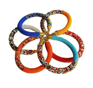 Nouveau design tendance, bracelet brodé à la main avec des perles, multicolore, s'accorde avec toutes les tenues pour toutes les occasions, classique - Product Image 1