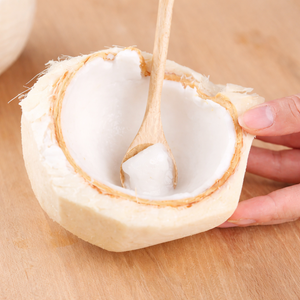 มะพร้าวน้ำหอมสดพรีเมียม / มีน้ำเยอะ / รสหวานธรรมชาติ / พร้อมส่งออก / คุณอลีนา - Product Image 4