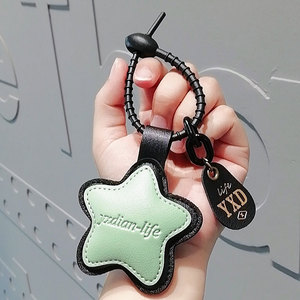 Vente en gros de porte-clés mousqueton en cuir PU de haute qualité pour sac à dos, idéal comme cadeau - Product Image 6