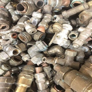Déchets de laiton jaune de haute pureté en vrac pour la recyclage destinés aux acheteurs de fonderies, emballés dans des charges d'exportation sécurisées avec une origine fiable - Product Image 2