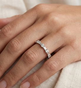 Bague de fiançailles en or massif 10K 14K 18K avec diamants de laboratoire taille baguette et ronds, couleur DEF, clarté VS VVS, certifiée IGI, bague éternité - Product Image 6