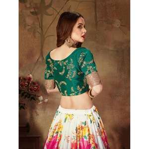 Lehenga Choli de Organza con Estampado Floral Digital en Color Blanco Hueso, Semi-Cosido, 3000g - Product Image 1