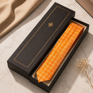 Corbata a Cuadros Naranja 100% Poliéster para Hombre |   Tamaño Personalizado Ecológico de Primera Calidad |   Elegante Regalo Formal para Bodas, Fiestas y Negocios - Product Image 4
