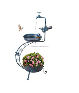 Bain d'oiseaux élégant en métal pour jardin, structure extérieure durable, revêtement résistant à la rouille, parfait pour attirer les oiseaux - Product Image 1