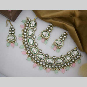 Gold Plated <b>Kundan</b> and Beads Fine <b>Jewelry</b> Necklace Set 10581418GR - Product Image 2