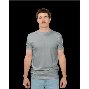 เสื้อผ้าฝ้ายผู้ชายแบบขายส่ง คุณภาพเทียบเท่ากับเสื้อผ้า Next Level Apparel เสื้อยืดพรีเมียมทรงพอดีตัว ขายส่งสีเขียวเคลลี่ - Product Image 6