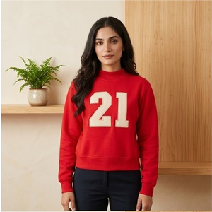 Sweat-shirt rouge à col rond pour femme avec impression du numéro 21, coupe classique, en coton tricoté, pour l'automne - Product Image 1