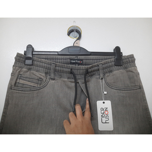 Shorts de Mezclilla Azul Clásico para Hombre con Tela Elástica Cómoda, Corte Medio, Costuras Resistentes, Estilo Casual Perfecto para el Día a Día - Product Image 3