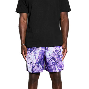 Shorts décontractés pour hommes à taille mi-haute, imprimé marbré violet, séchage rapide, taille élastique, en tissu tissé 100% polyester - Product Image 3