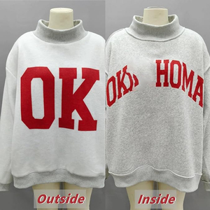 เสื้อสเวตเชิ้ตผู้หญิงทรงโอเวอร์ไซส์ ผลิตตามแบบ OEM ปักลายตัวอักษรด้านหน้า พิมพ์ลาย ผลิตจากผ้าฝ้าย 100% เป็นมิตรต่อสิ่งแวดล้อม ใส่ได้สองแบบ อุ่นสบายสำหรับฤดูหนาว - Product Image 2
