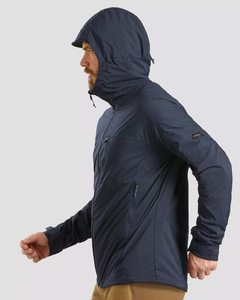 เสื้อแจ็คเก็ตผู้ชายแบบมีฮู้ด ผ้า softshell กันน้ำ ซิปปิด สีตัดต่อ เหมาะสำหรับกิจกรรมกลางแจ้ง เดินป่า กันลม ทรงปกติ สีน้ำตาลดำ - Product Image 3
