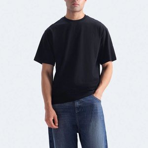 เสื้อยืดโอเวอร์ไซส์ผู้ชาย ผ้าฝ้าย คอกลม ไหล่ตก สตรีทแวร์ สกรีนโลโก้ตามสั่ง - Product Image 1