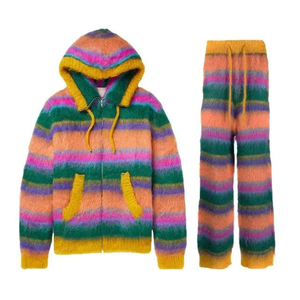 ชุดลำลองขนโมแฮร์สำหรับผู้ชายแบบปรับแต่งได้ เสื้อฮู้ดขนฟูและกางเกงขายาวทรงบาน - Product Image 1