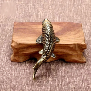 Figura de Pez de Latón Hecha a Mano, Escultura Detallada de Carpa, Estatua de Animal Acuático, Decoración de Mesa, Decoración Costera para el Hogar - Product Image 2